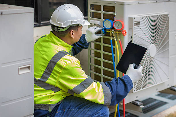 Professional Hvac Installation technician working in Mount Olive, AL